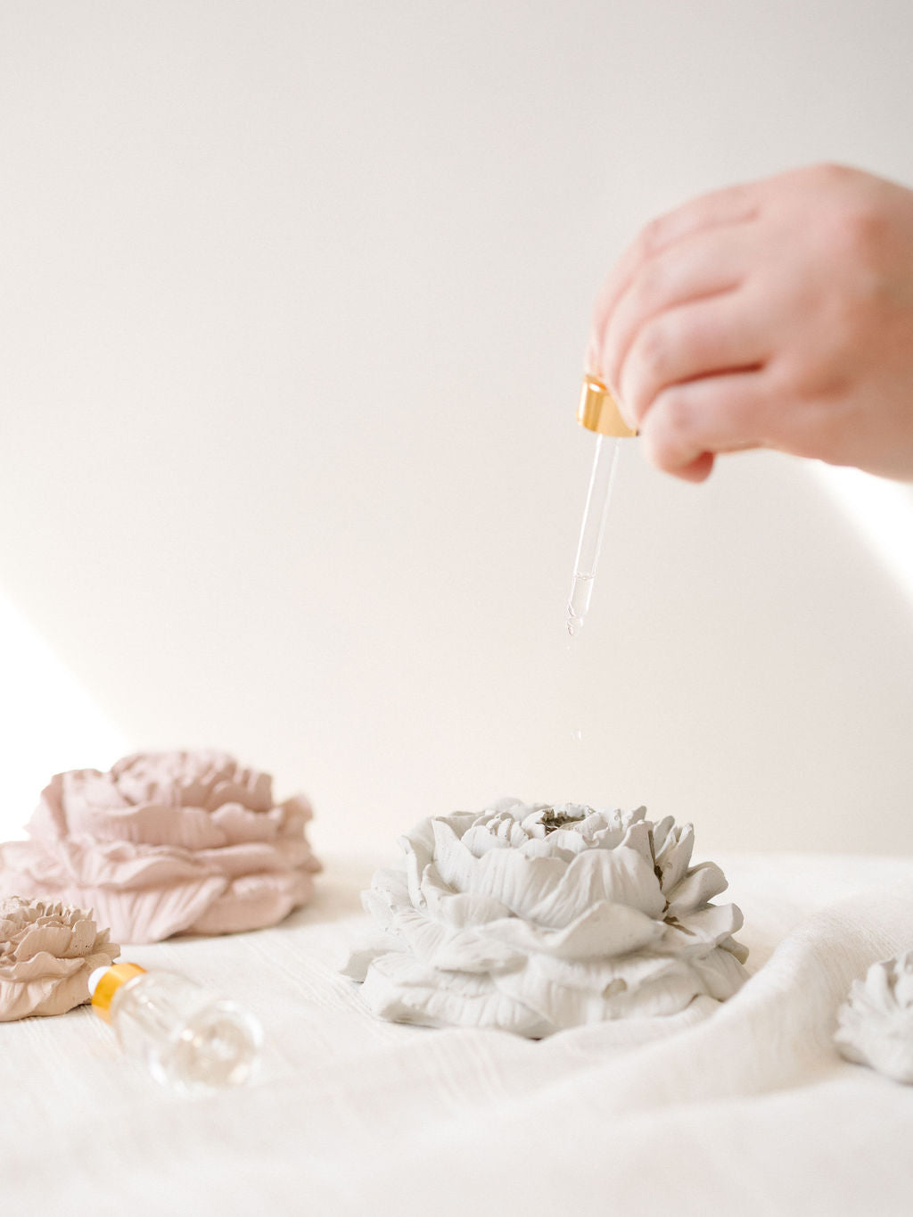 Blossom Stone Diffuser | Flame-Free Fragrance by Haus & Hearth